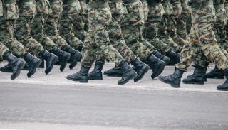 army persons marching