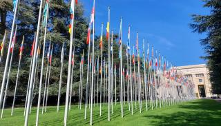 Line of flags leading up to the UN headquarters 